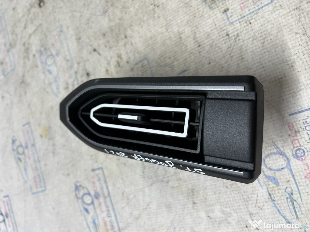 Grila ventilatie stanga Dacia Jogger 2021