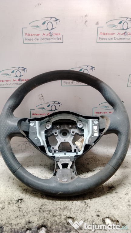 Volan Nissan Juke 2012