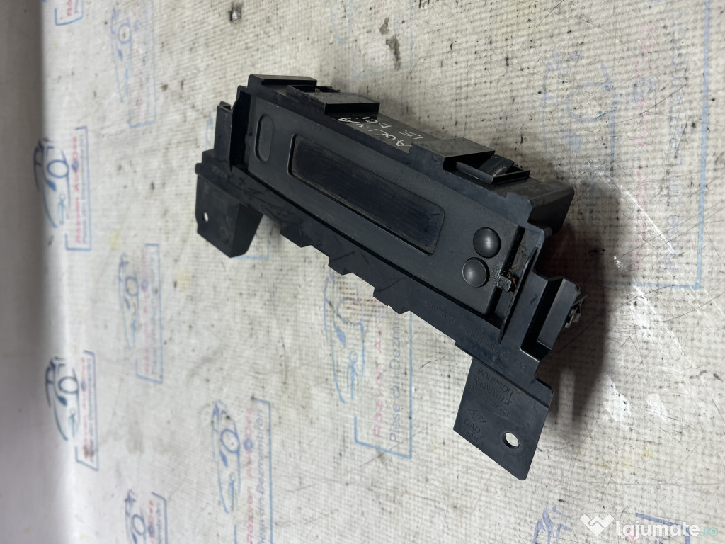 Display accesorii Renault Laguna 2010