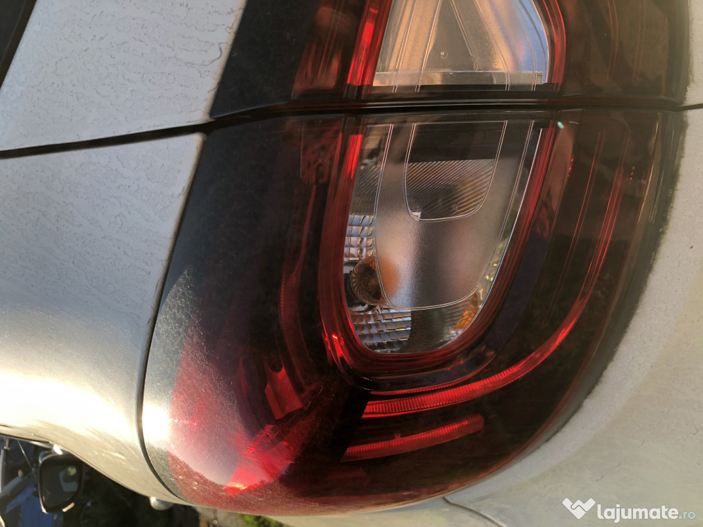 Stop stanga aripa Renault Captur 0.9 Benzina 2015