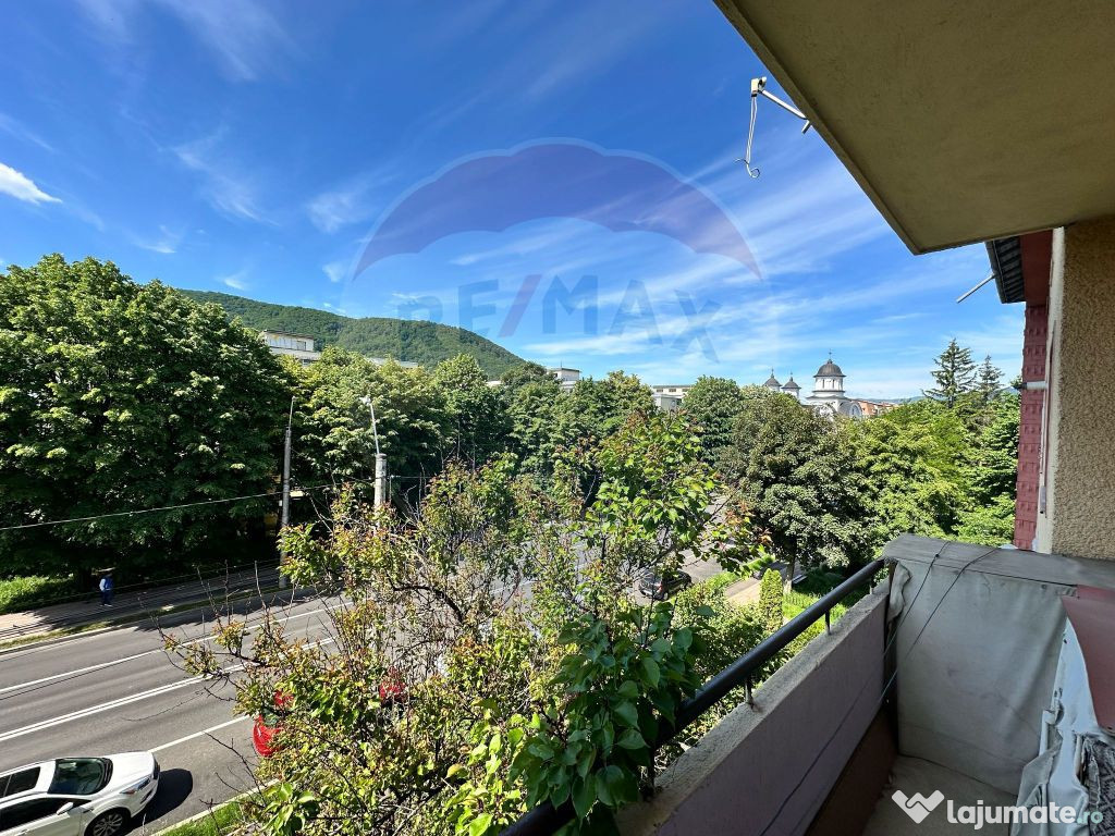 Apartament doua camere in zona Precista