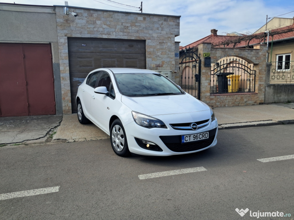 Opel Astra J * 2016 * * 95 .000 KM * Stare Nouă * 100 cp*