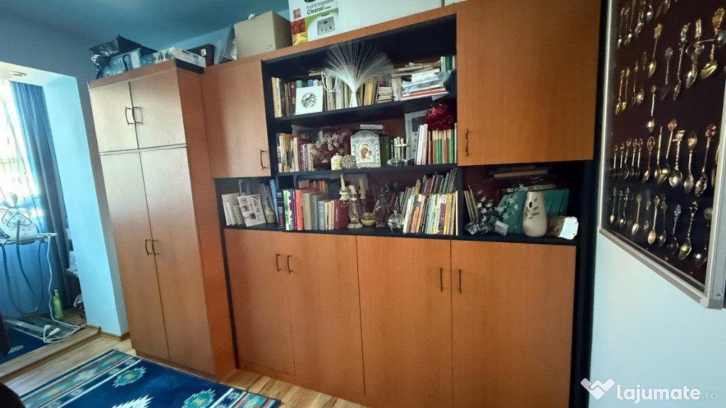 Biblioteca cu pat incorporat, pentru o persoana