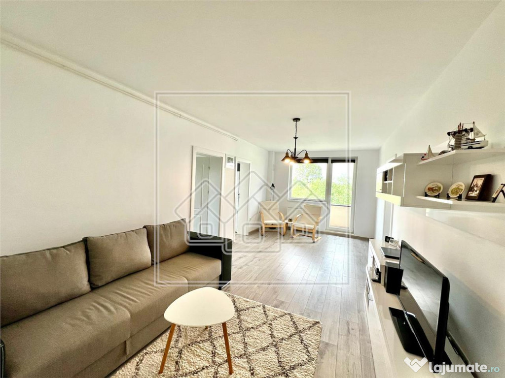 Apartament 3 camere - 73 mp, 3 balcoane, parcare - Cisnadie