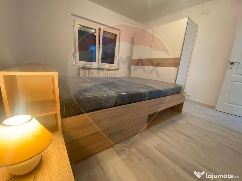 Apartament 3 camere de închiriat în zona Miron Costin