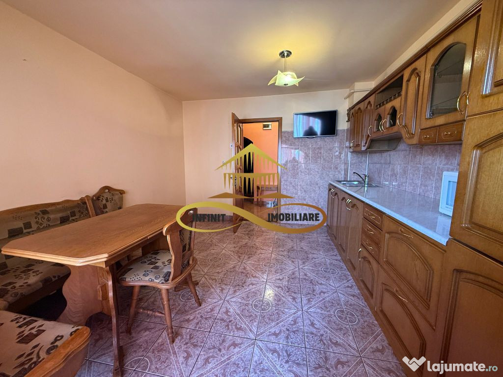 Apartament 3 camere de vanzare Bacau