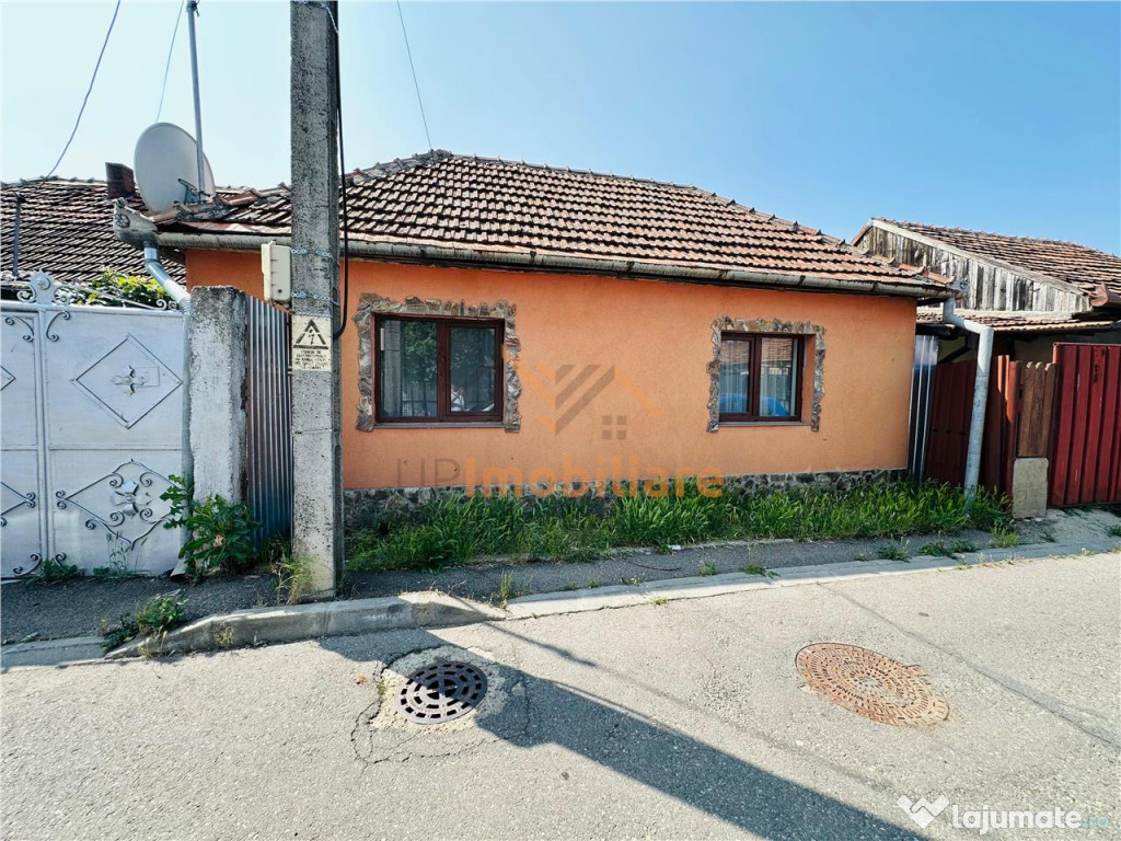 CASA PLAN PARTER, ZONA CALEA CLUJULUI, STRADA SANKT-PETERSBU