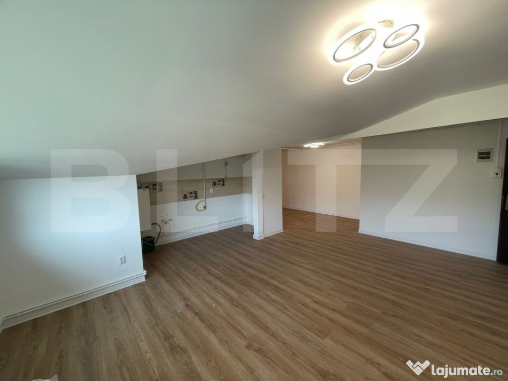 Apartament de 3 camere., decomandat, 68 mp, zona Valea Lupu