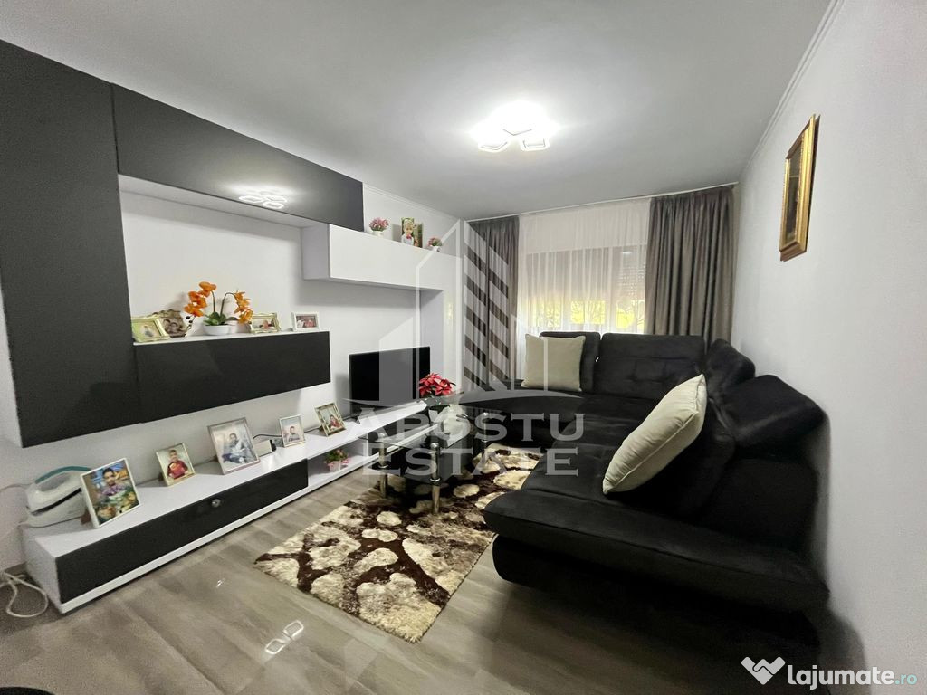 Apartament 3 camere,renovat,parter,zona Lipovei