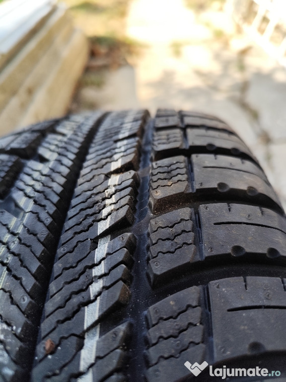 Janta Volkswagen 16 cu cauciuc nou 205/55/16 m+s