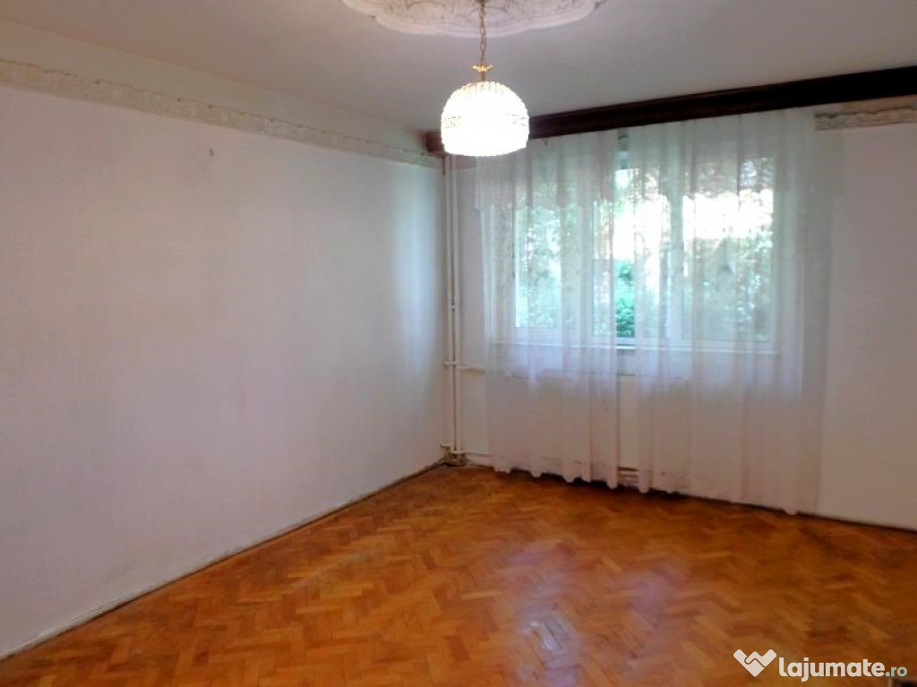 Apartament 3 camere, decomandat, parter in Ploiesti, Cina, comision 0