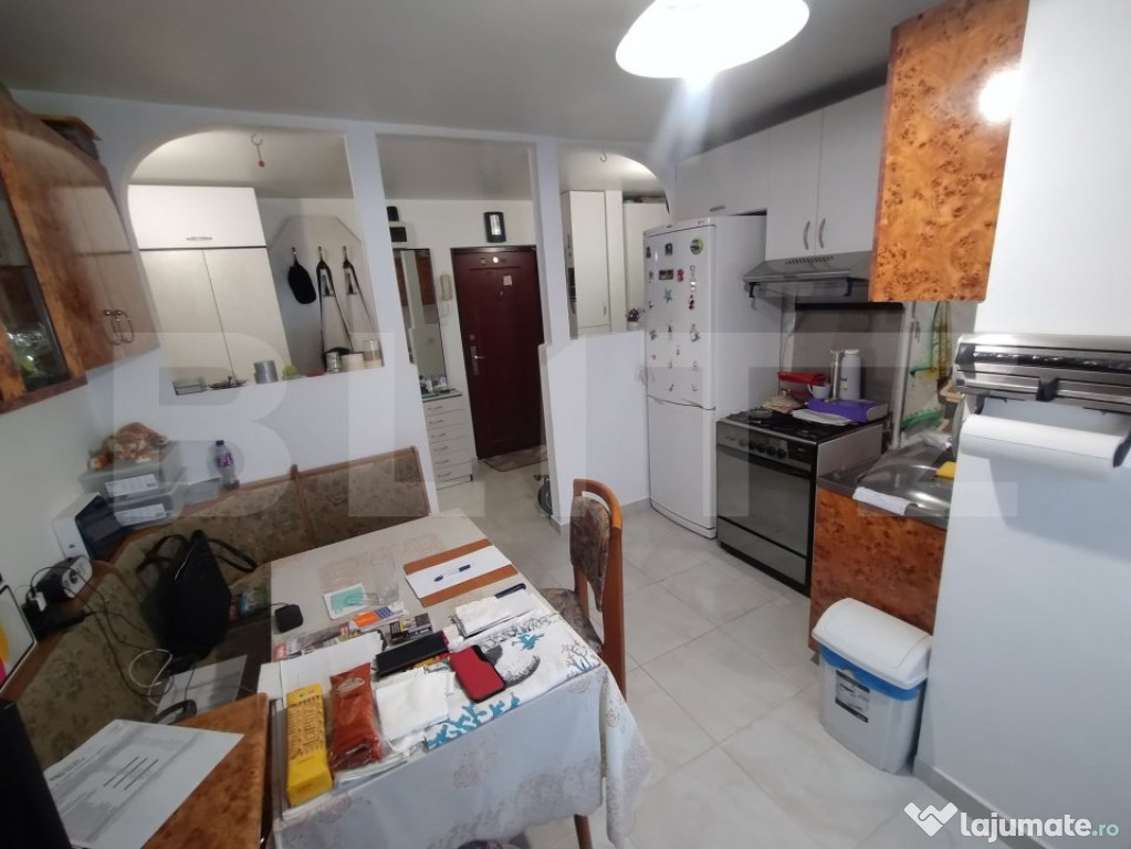 Apartament 2 camere,55mp,decomandat,zona Stefan cel Mare