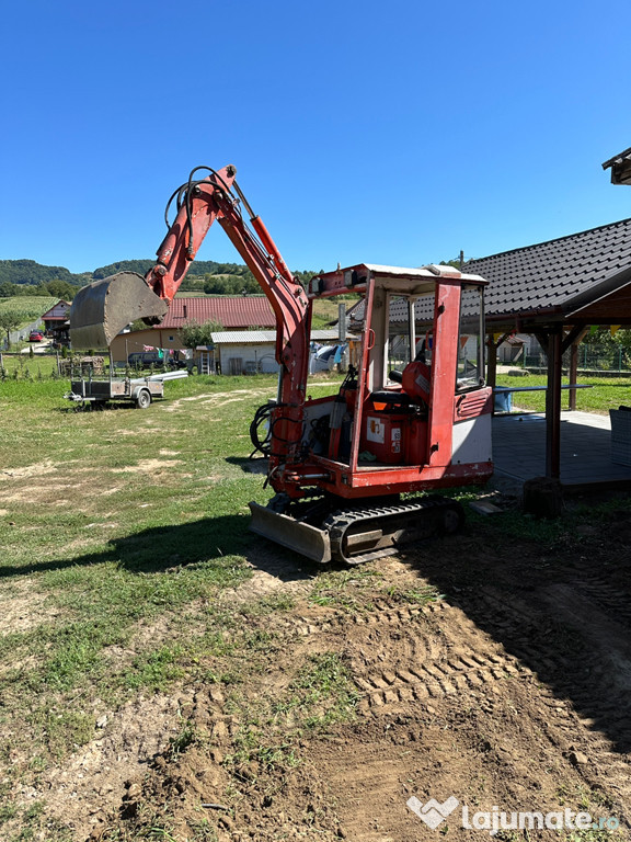 Excavator 1500 kg buldo