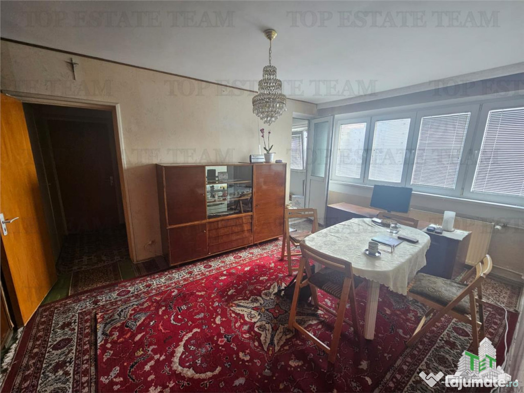 Apartament 3 camere spatios cu 2 bai in zona Favorit-Dr.Tabe
