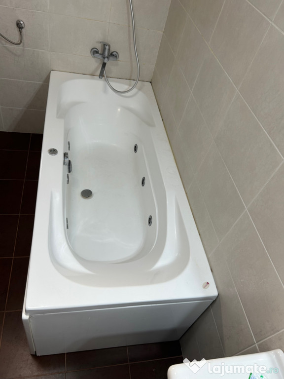 Cada cu hidromasaj