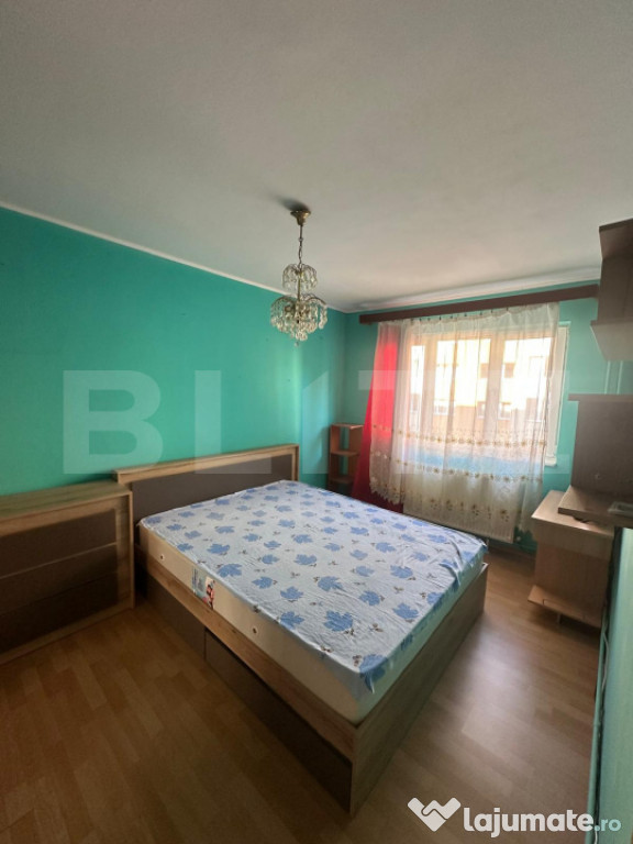 Apartament 3 camere, 64 mp, decomandat, balcon, zonă verde,