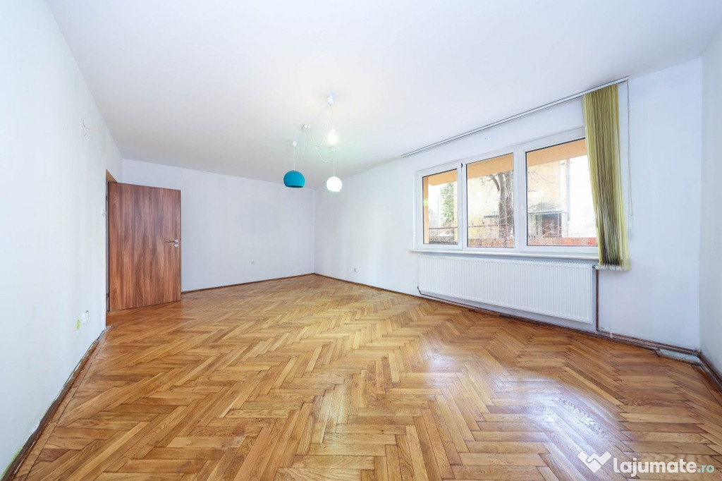 Apartament 3 camere decomandat Centrul Civic