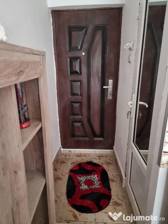 Frumoasa - -camera de camin 17 mp- baie cu cadă
