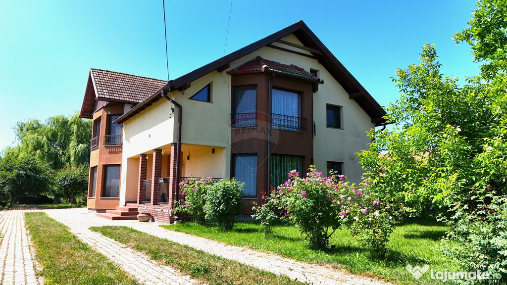 Comision 0% | Casă/Vilă individuală | Curte generoasă...
