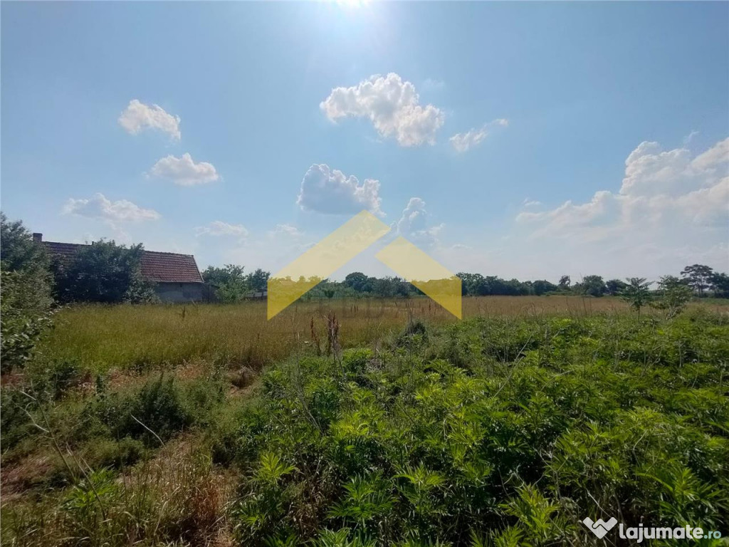 Teren intravilan de in localitatea Siclau