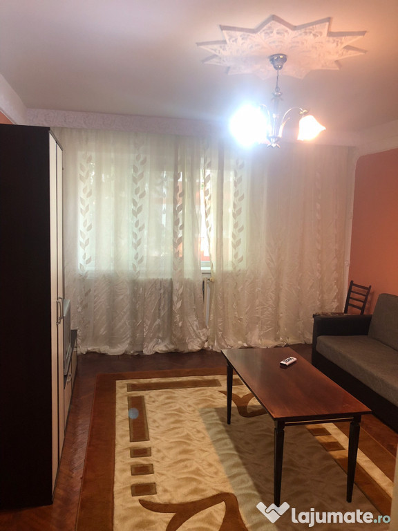 Apartament de închiriat