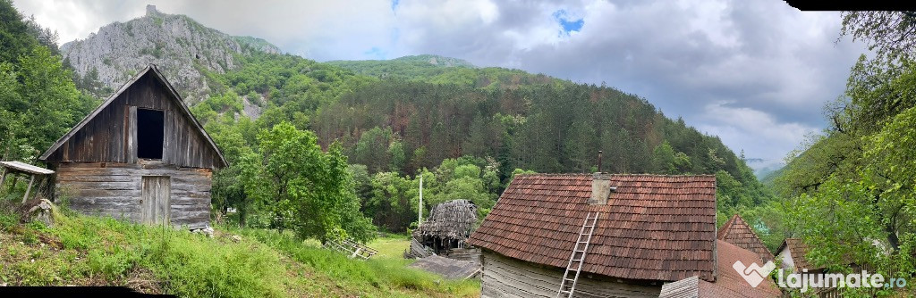 Casă de lemn în zona montană – Modolesti (Intregalde), Alba