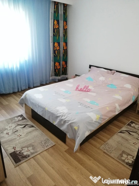 2 camere in zona Complexului Studentesc