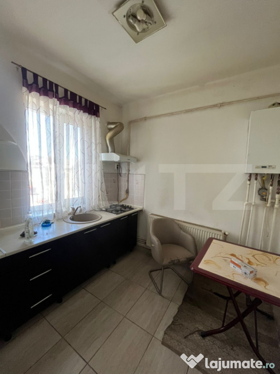 Apartament de vanzare, cu 2 camere decomandat, 58mp, zona Tu