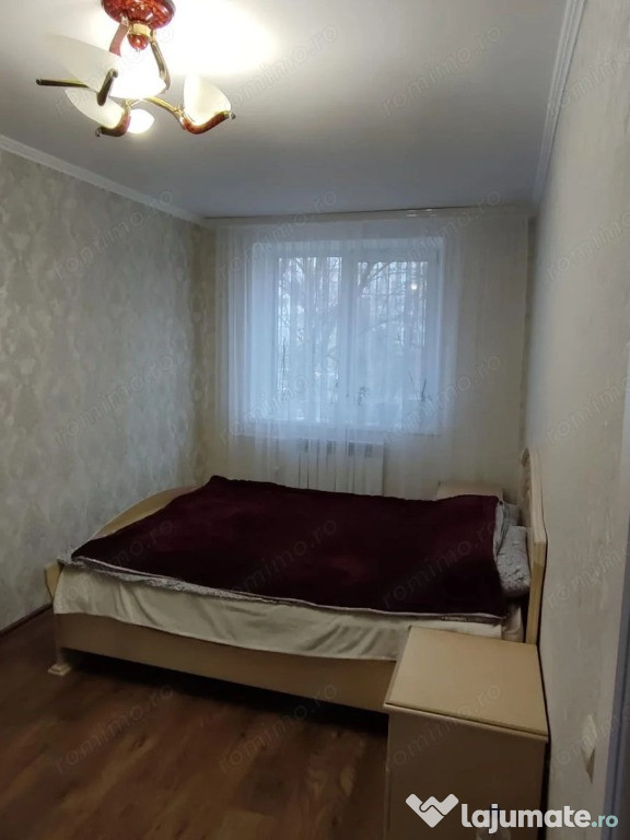 2 camere in zona Complexului Studentesc