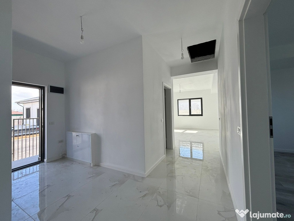 Casa singulara ,4 camere, Bragadiru
