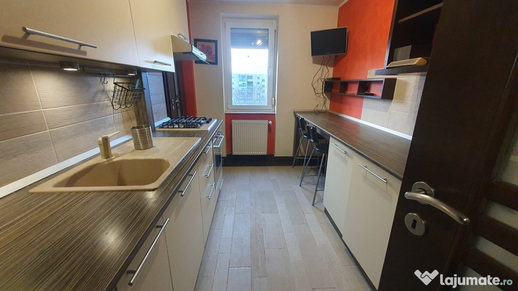 Inchiriez apartament 4 camere zona Malul Muresului - ID : RH-43277