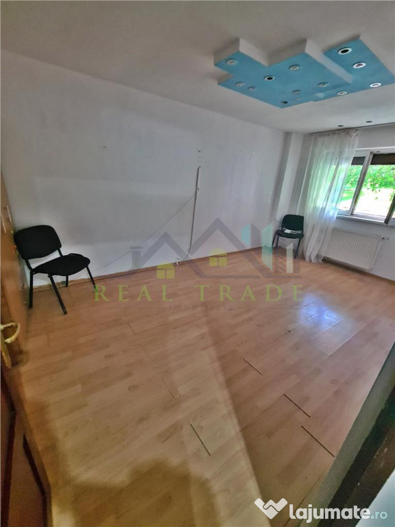 Garsoniera decomandata, bloc de apartamente Racadau