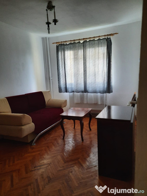 Inchiriez apartament 3 camere Manastur