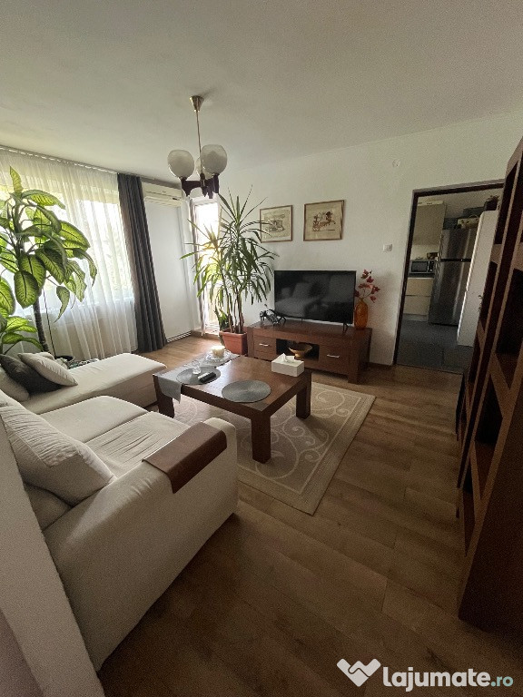 Vând apartament 3 camere , Gura Câmpului