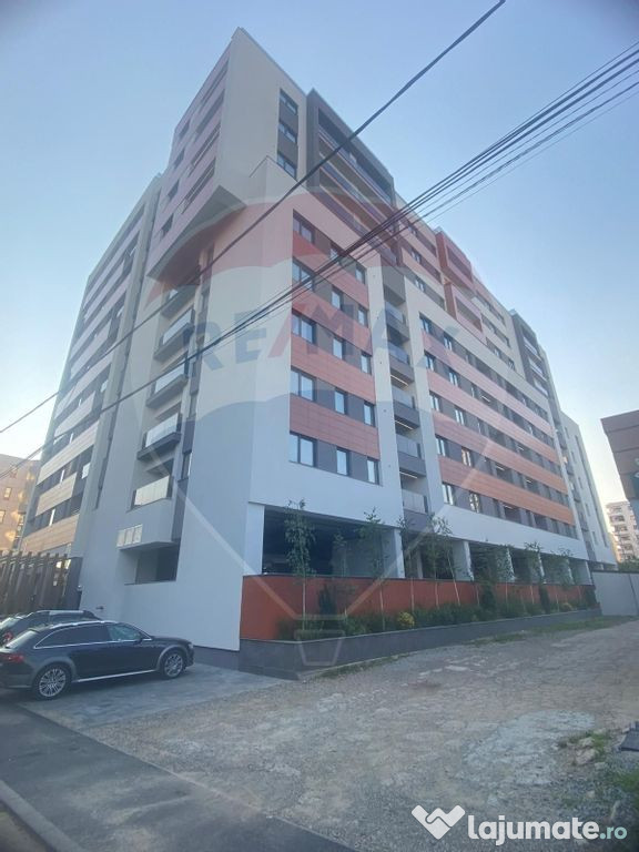 DE VANZARE Apartament cu 3 camere în zona Central/Ploiesti