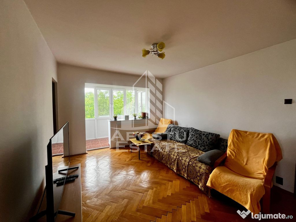 Apartament 4 camere,centrala proprie,zona Take Ionescu