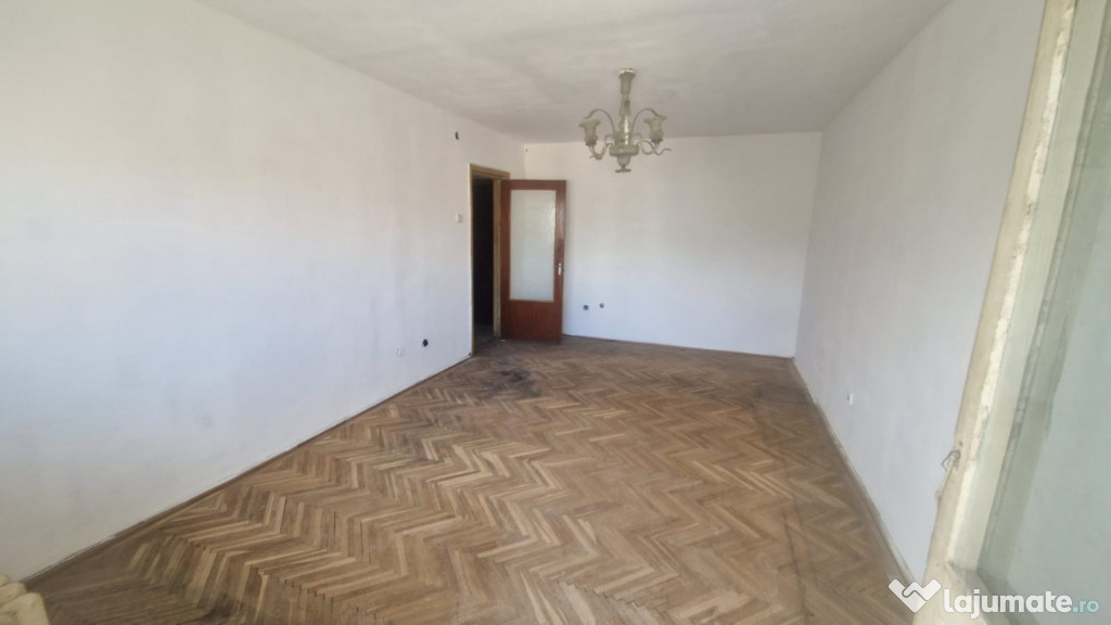 CENTRAL- 2 CAMERE DECOMANDAT,ETAJ 2, DE RENOVAT