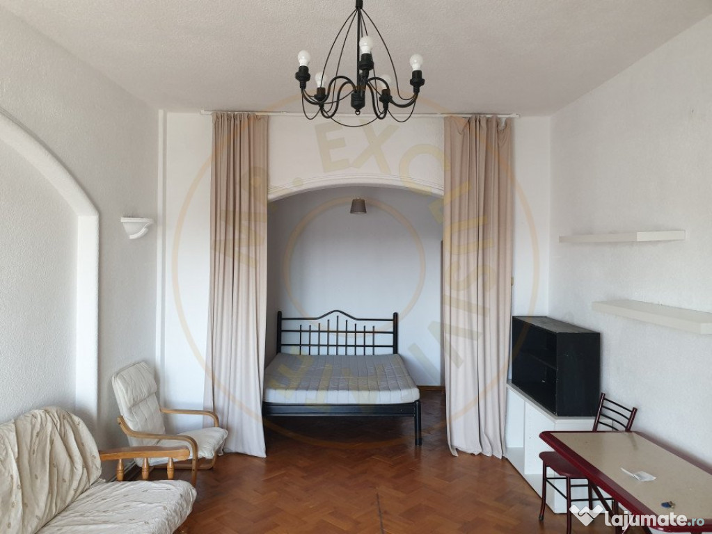 Garsoniera de inchiriat