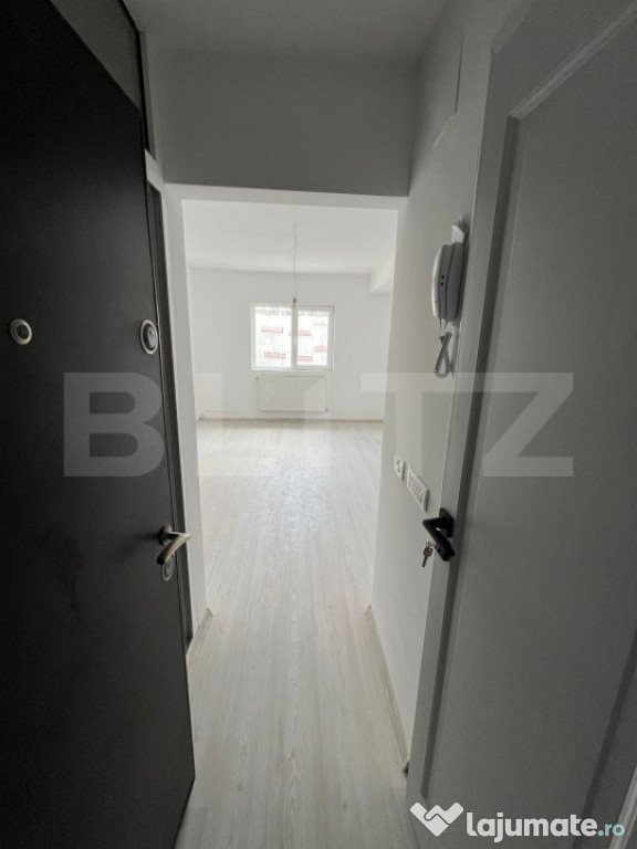 Garsonieră renovată, 5 min metrou, 2 bai, lift nou | Stoc