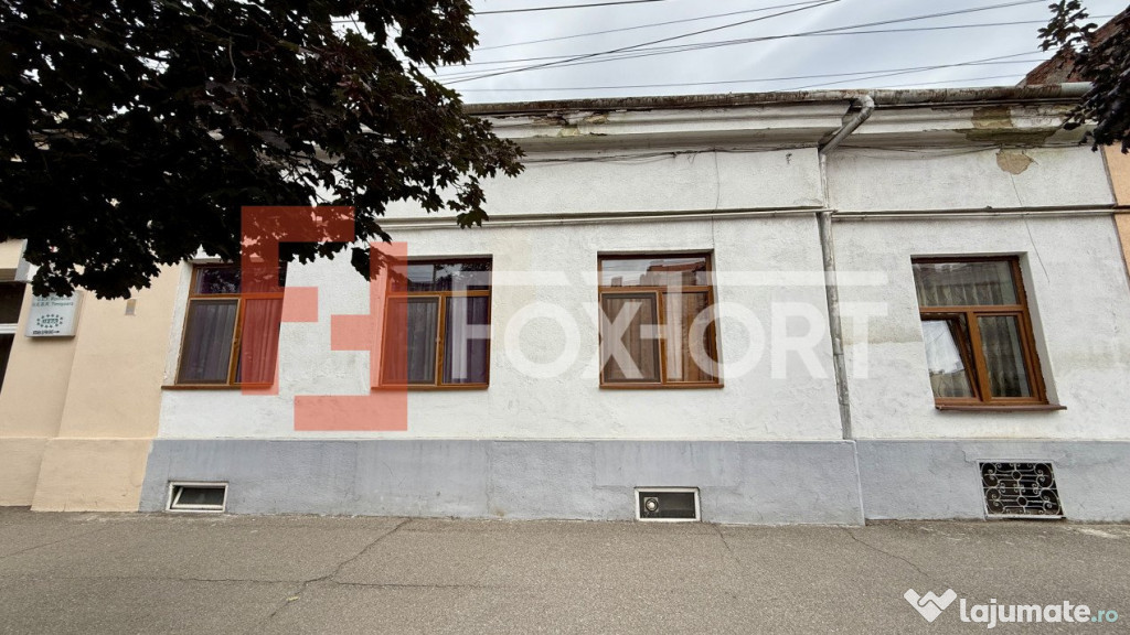 Casa individuala cu 2 camere la curte comuna, zona Garii