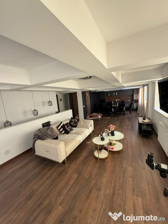 Penthouse Lux 160mp + 45mp terasa, loc de parcare inclus, Pr