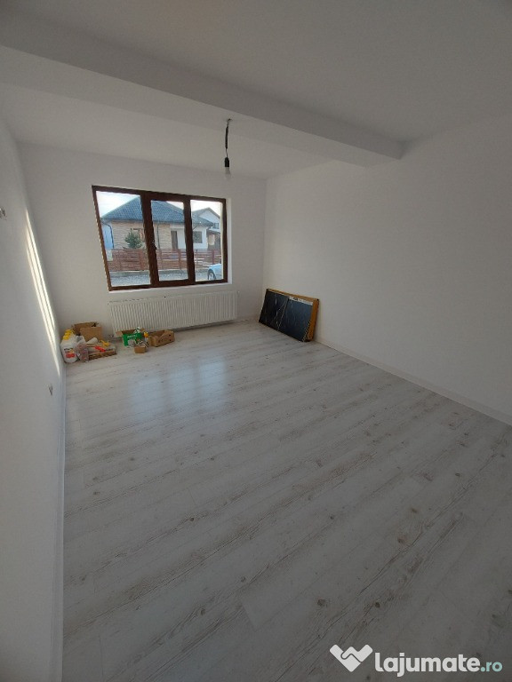 Apartament 3 camere in Vila, Gheraiesti, Bacau