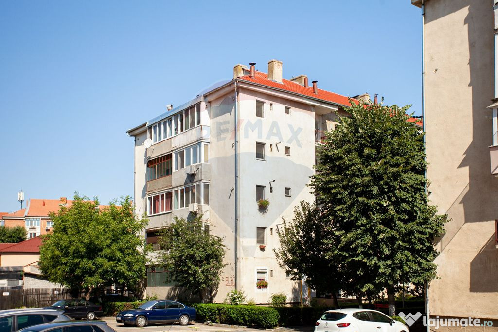 Apartament cu 1 cameră de vânzare, bloc cu acoperiș, Alfa