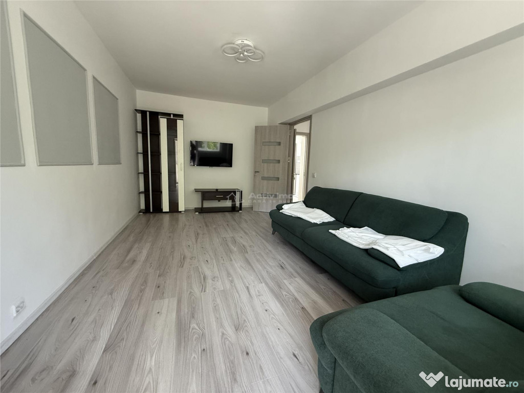 Basarabia-Chisinau-Strada Herta,3 camere decomandat