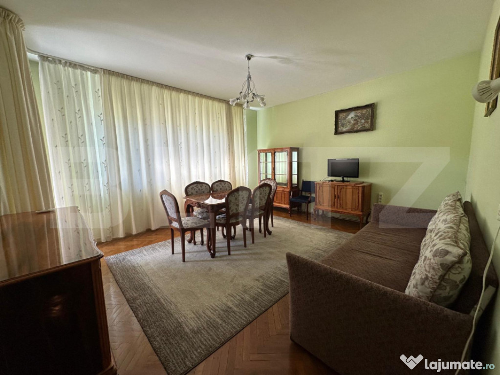 Apartament 3 camere decomandate, 100mp, 2 bai, garaj, strada