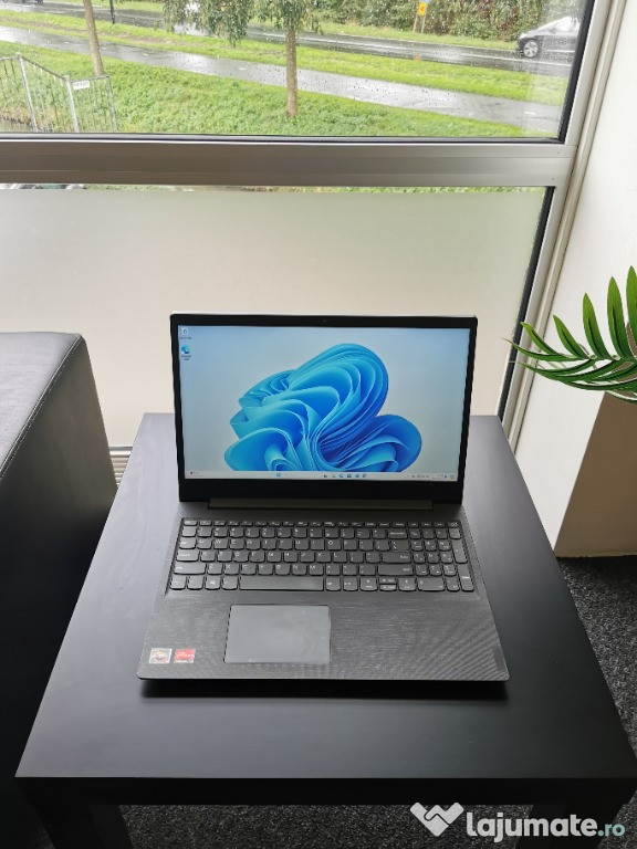 Lenovo V15 | AMD Ryzen 5 | Rx Vega 2GB |