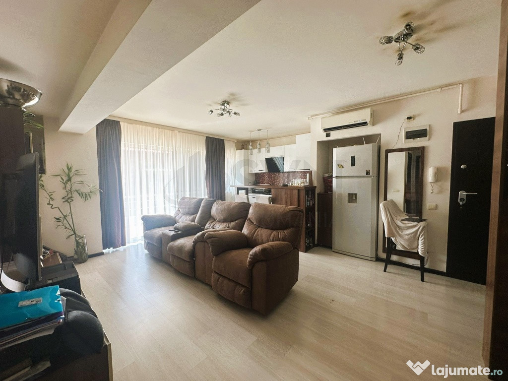3 Camere l Priveliste Libera l Damaroaia
