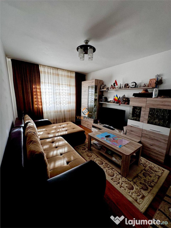 Apartament 3 camere | Zona Lipovei | Etaj 3/4 | 2 balcoane |