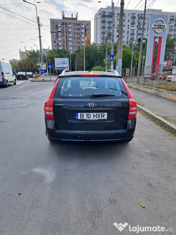 KIA Ceed 51300 km, pret 3490 E