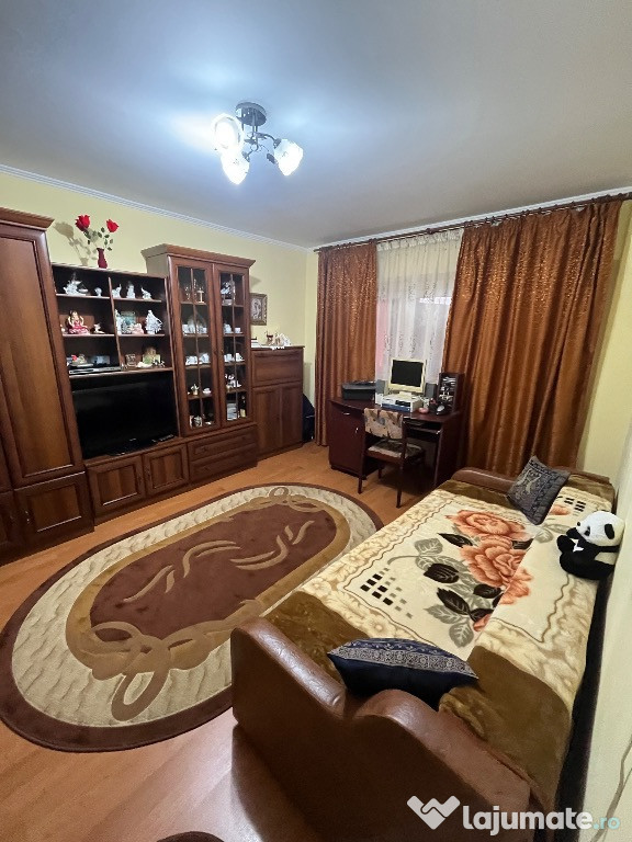 Apartament 3 camere Scolilor parter